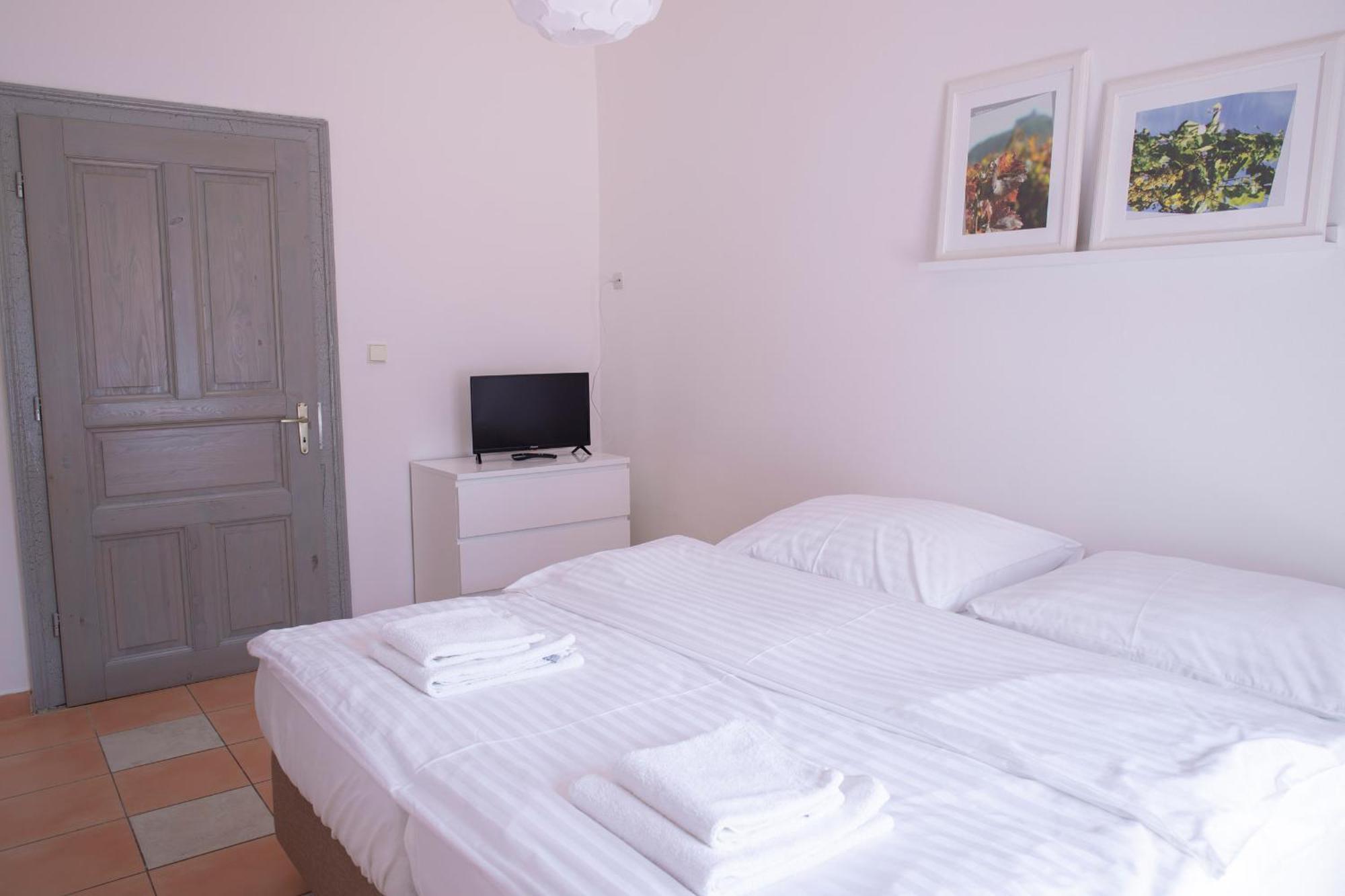 Amenity Apartmany Perna Exterior photo