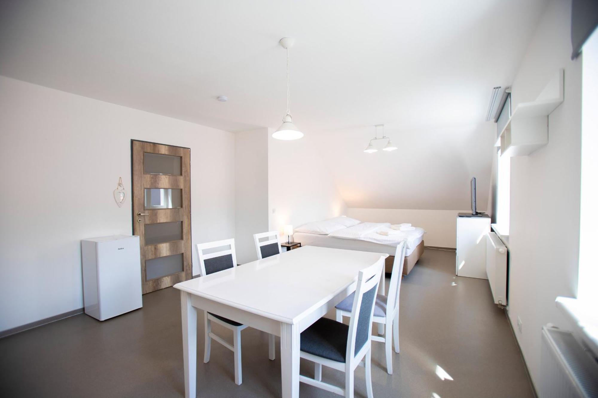 Amenity Apartmany Perna Exterior photo